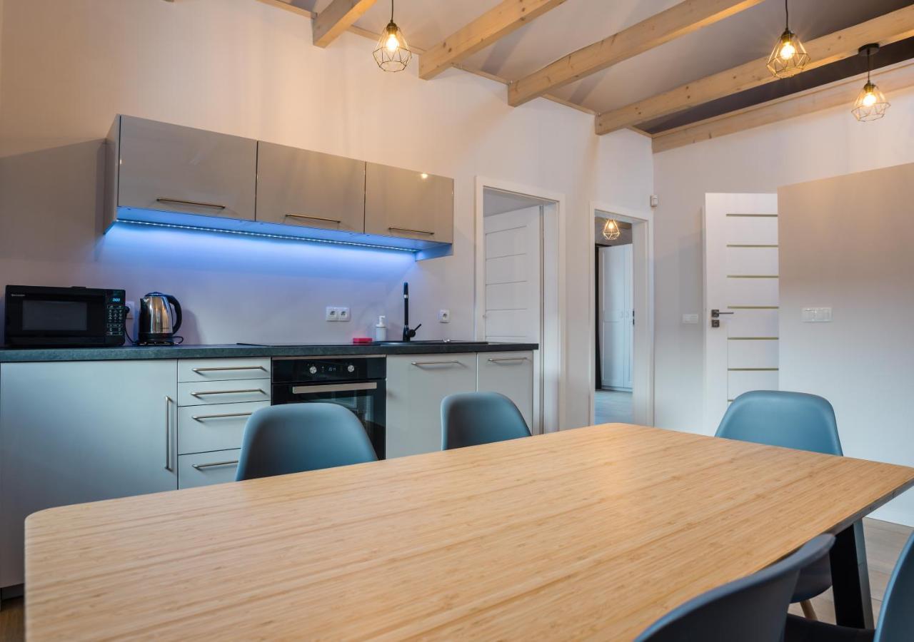 Aston -Domek Przy Lesie, Przestronny, Apartamenty Карпач Екстериор снимка