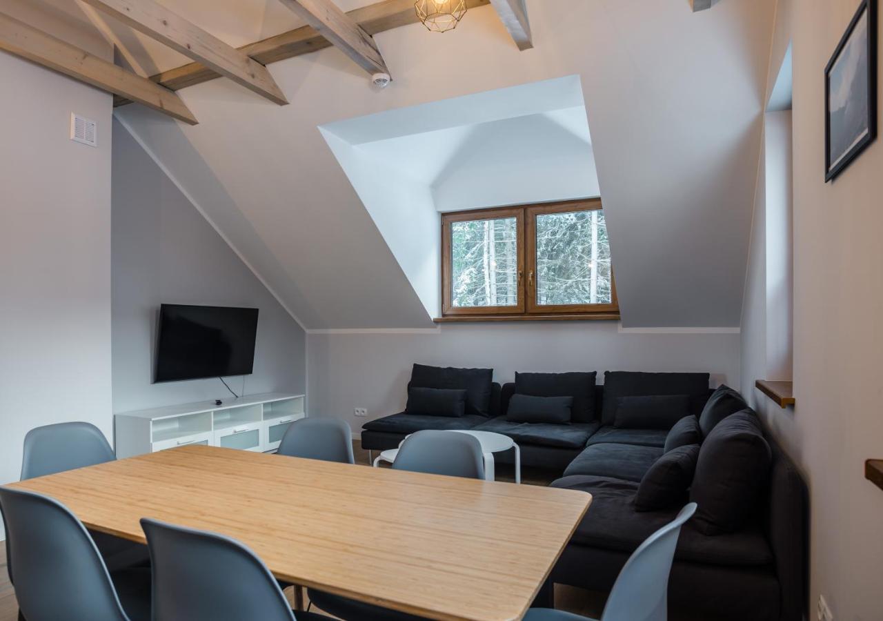 Aston -Domek Przy Lesie, Przestronny, Apartamenty Карпач Екстериор снимка